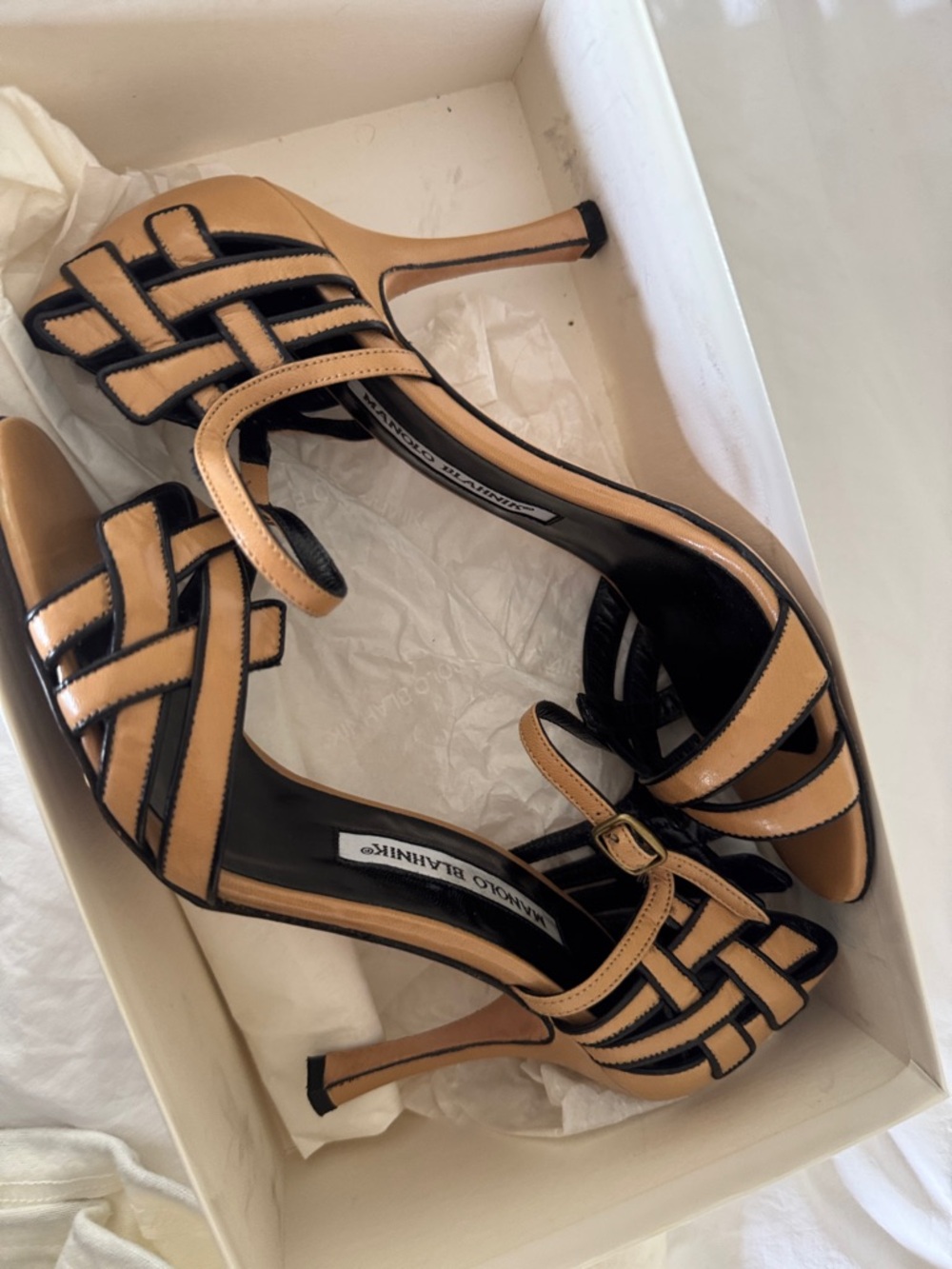 Incredible vintage Manolo Blahnik Tan and Black Leather  lattice  Heels exc cond